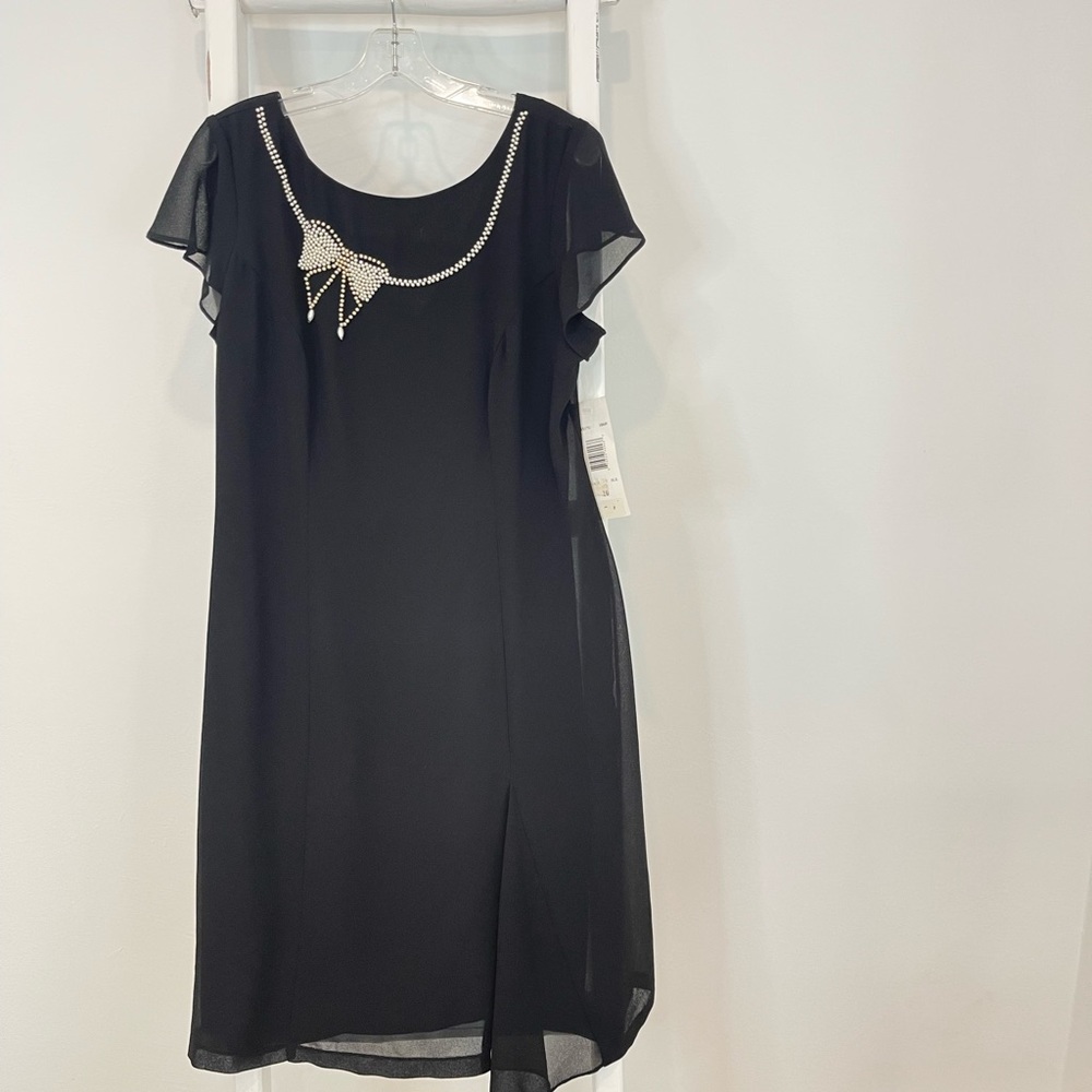 Robbie Bee Black Cocktail Dress/Capped Sleeves/Pearls Embelishment (NWT)